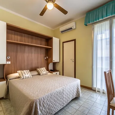 Bamby E Delfino Hotell