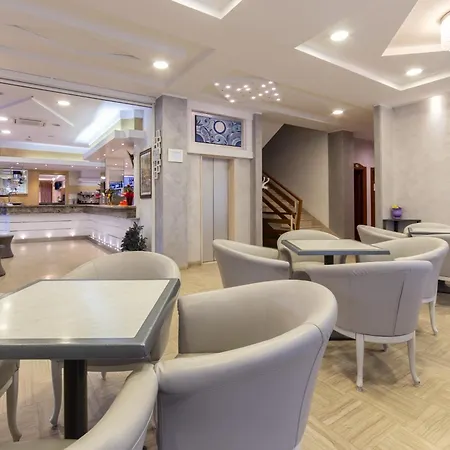 Hotel Bamby E Delfino 3*