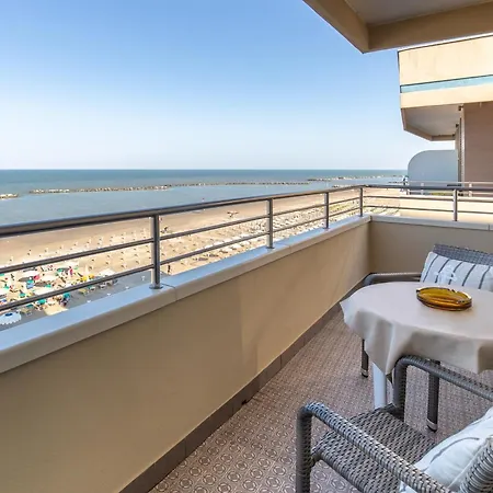 Hotel Bamby E Delfino 3*