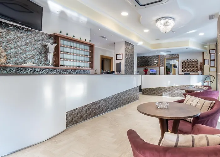 Bamby E Delfino Gatteo a Mare